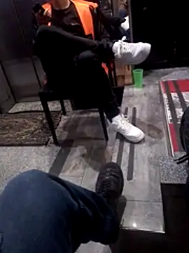 vergonvenco online show from April 10, 4:40 am