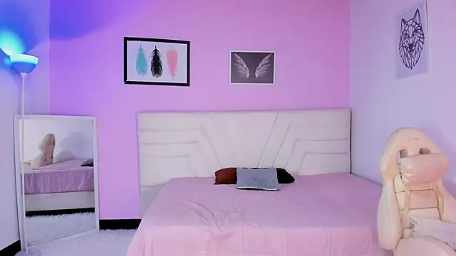 fressittalove01 online show from November 14, 3:56 pm