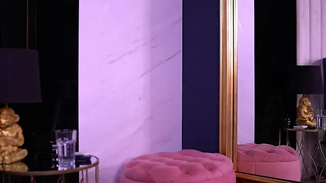 NickyBenz online show from April 11, 8:01 pm