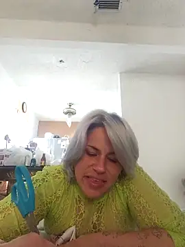 Snapshot of toomuchofafreak chatting on October 24, 1:29 pm toomuchofafreak online show from October 24, 1:29 pm