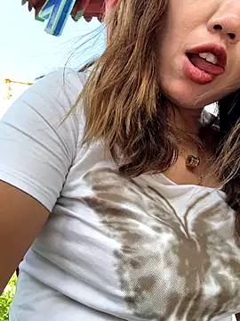 feifei 521 online show from September 14, 6:00 am