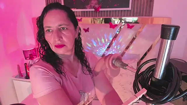 Luna Naughty1 online show from February 27, 7:35 pm