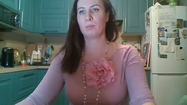 ALICAINWONDERLAND online show from December 21, 6:56 pm