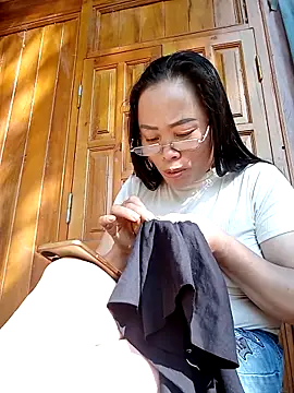 CoMay003 online show from February 21, 8:26 am