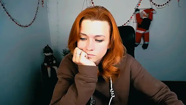 PeppyMia online show from December 14, 5:02 am