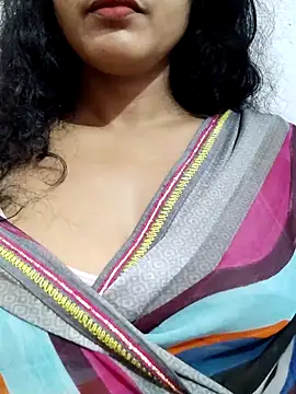 Snapshot of spicysuhana chatting on September 19, 7:51 am spicysuhana online show from September 19, 7:51 am