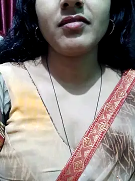 Snapshot of spicysuhana chatting on October 15, 12:24 am spicysuhana online show from October 15, 12:24 am