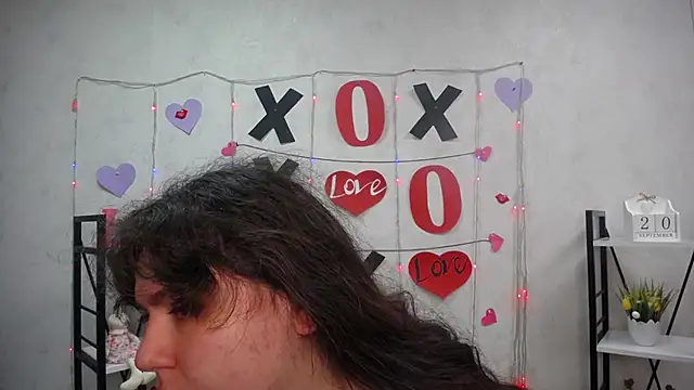 NeonilaLisova online show from September 20, 5:39 am