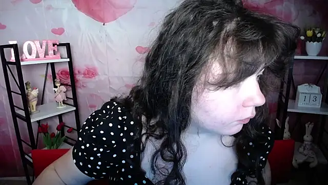 NeonilaLisova online show from February 13, 6:04 am