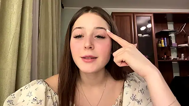 Adel strongwoman online show from February 11, 6:09 pm