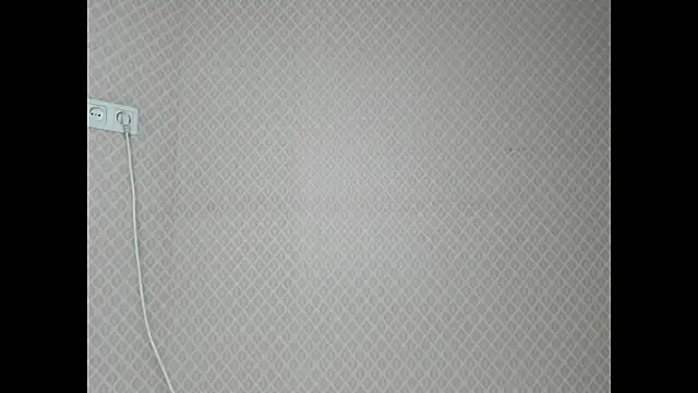 Snapshot of Mayachka333 chatting on October 12, 3:03 pm Mayachka333 online show from October 12, 3:03 pm