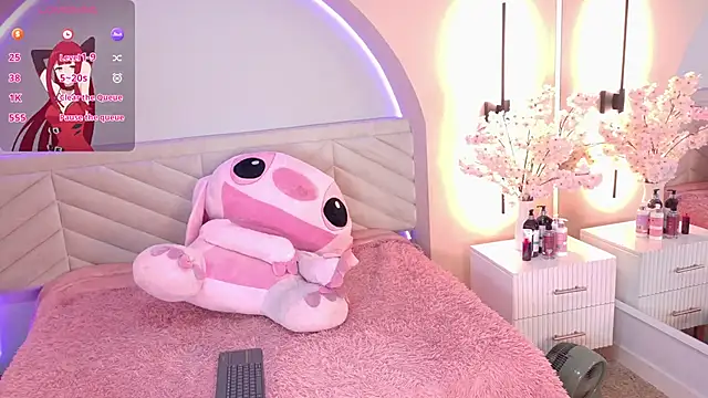 amy miller1 online show from April 7, 8:00 pm