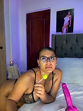 ema zoe online show from March 10, 12:03 am