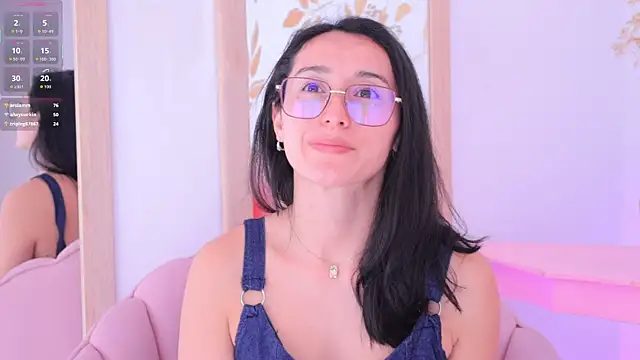 Snapshot of Ginevra_esposito chatting on October 4, 5:06 pm Ginevra esposito online show from October 4, 5:06 pm