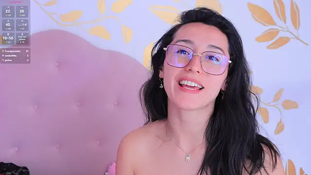 Snapshot of Ginevra_esposito chatting on October 10, 3:06 pm Ginevra esposito online show from October 10, 3:06 pm
