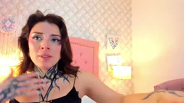 Snapshot of mystikdoll chatting on September 17, 3:15 am mystikdoll online show from September 17, 3:15 am
