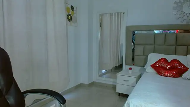 lilithfox05 online show from October 30, 10:11 pm