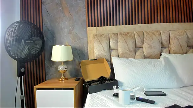 linda cabal online show from October 23, 10:49 pm