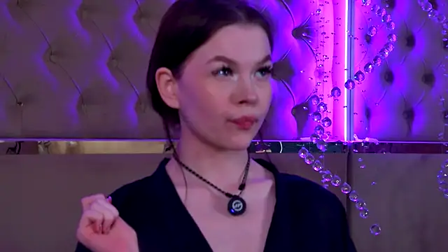 Wanda Wild online show from November 21, 5:31 am