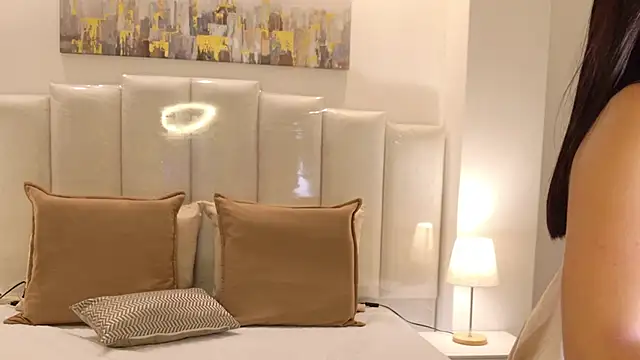 Viictoria jones online show from April 9, 4:59 am