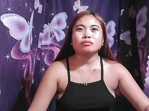 Hot Samantha4u online show from April 10, 11:38 am