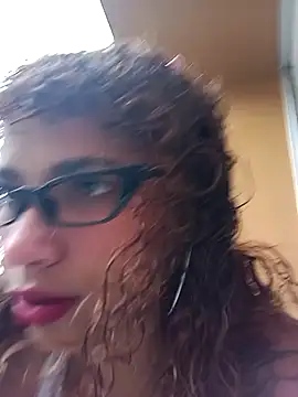 Vikyvoyeur online show from October 5, 9:09 pm