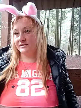 XHelenaX90 online show from April 2, 12:35 pm