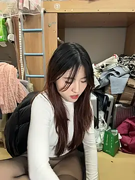 ououlovelove online show from February 9, 4:20 pm