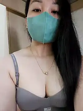 Laurie369 online show from May 28, 1:25 am