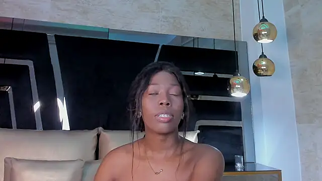 Snapshot of AbbieCyruz chatting on September 12, 11:39 am AbbieCyruz online show from September 12, 11:39 am