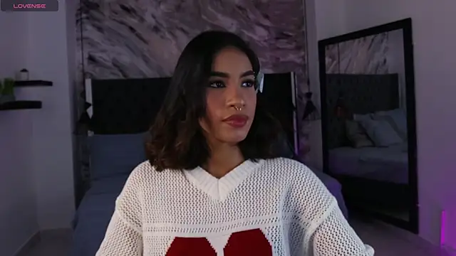 kitty collins  online show from April 13, 11:11 am