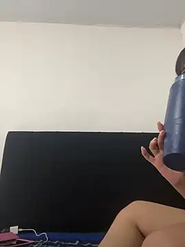 Dixonykaty online show from March 6, 3:07 pm