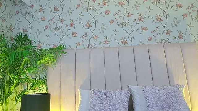 elsa gb online show from April 8, 3:30 am