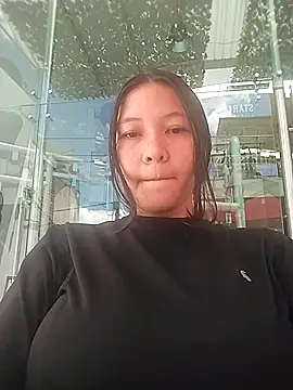 Naia Stant online show from October 18, 5:26 pm