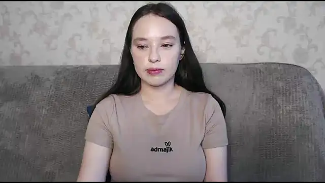 Snapshot of PureLedy chatting on October 1, 1:21 am PureLedy online show from October 1, 1:21 am
