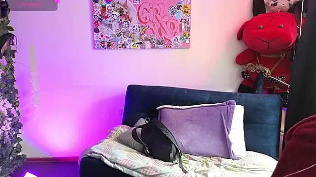 MiaVelvetDoll online show from April 11, 1:59 pm