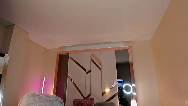 EmmaStonns online show from March 11, 12:52 pm