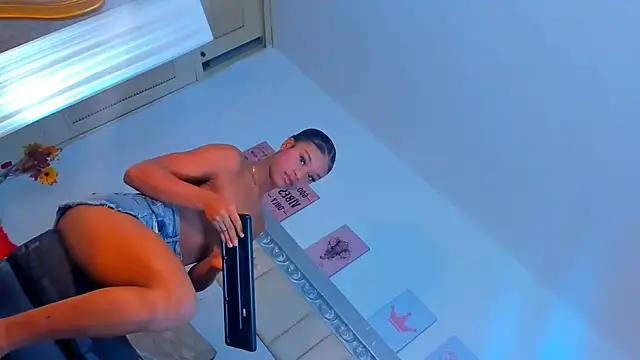 EbonyWildYou online show from September 17, 2:15 pm