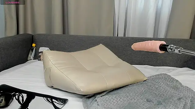 YourloveKetrin online show from March 27, 8:26 am