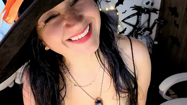 Ternura Prohibida online show from October 15, 4:31 pm