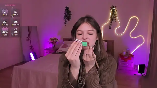 Lisa Blossom online show from April 15, 6:14 am