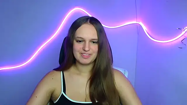 Snapshot of Aurora_White chatting on September 26, 11:30 am Aurora White online show from September 26, 11:30 am