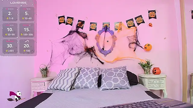 Snapshot of Nahomi_Rivera chatting on October 30, 1:01 pm Nahomi Rivera online show from October 30, 1:01 pm