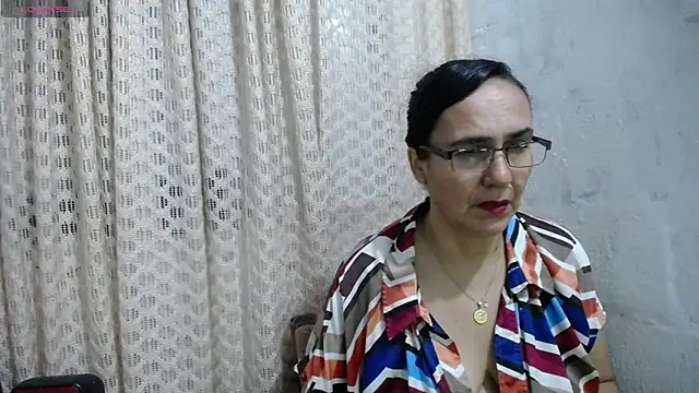 gabbyparker  online show from September 18, 10:03 am