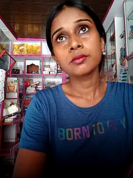 Snapshot of hotshreya69 chatting on September 12, 8:23 am hotshreya69 online show from September 12, 8:23 am