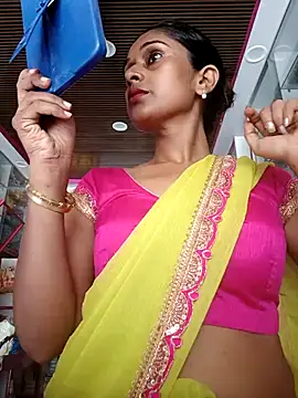 Snapshot of hotshreya69 chatting on September 13, 8:44 am hotshreya69 online show from September 13, 8:44 am