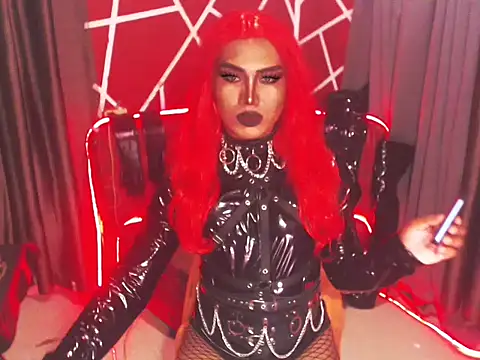 Snapshot of Hail_ur_Dominant chatting on October 15, 7:05 pm Hail ur Dominant online show from October 15, 7:05 pm