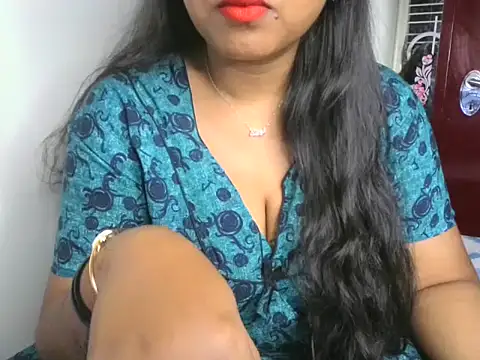 its me Rashmi online show from October 7, 5:01 am