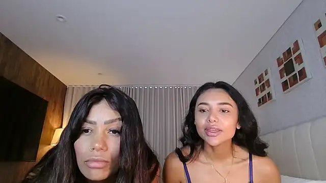 Sarajames online show from April 19, 1:00 pm