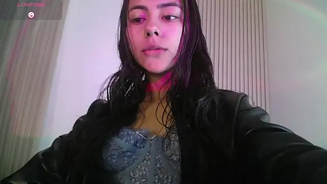 Snapshot of LilybethGray chatting on September 26, 3:04 am LilybethGray online show from September 26, 3:04 am